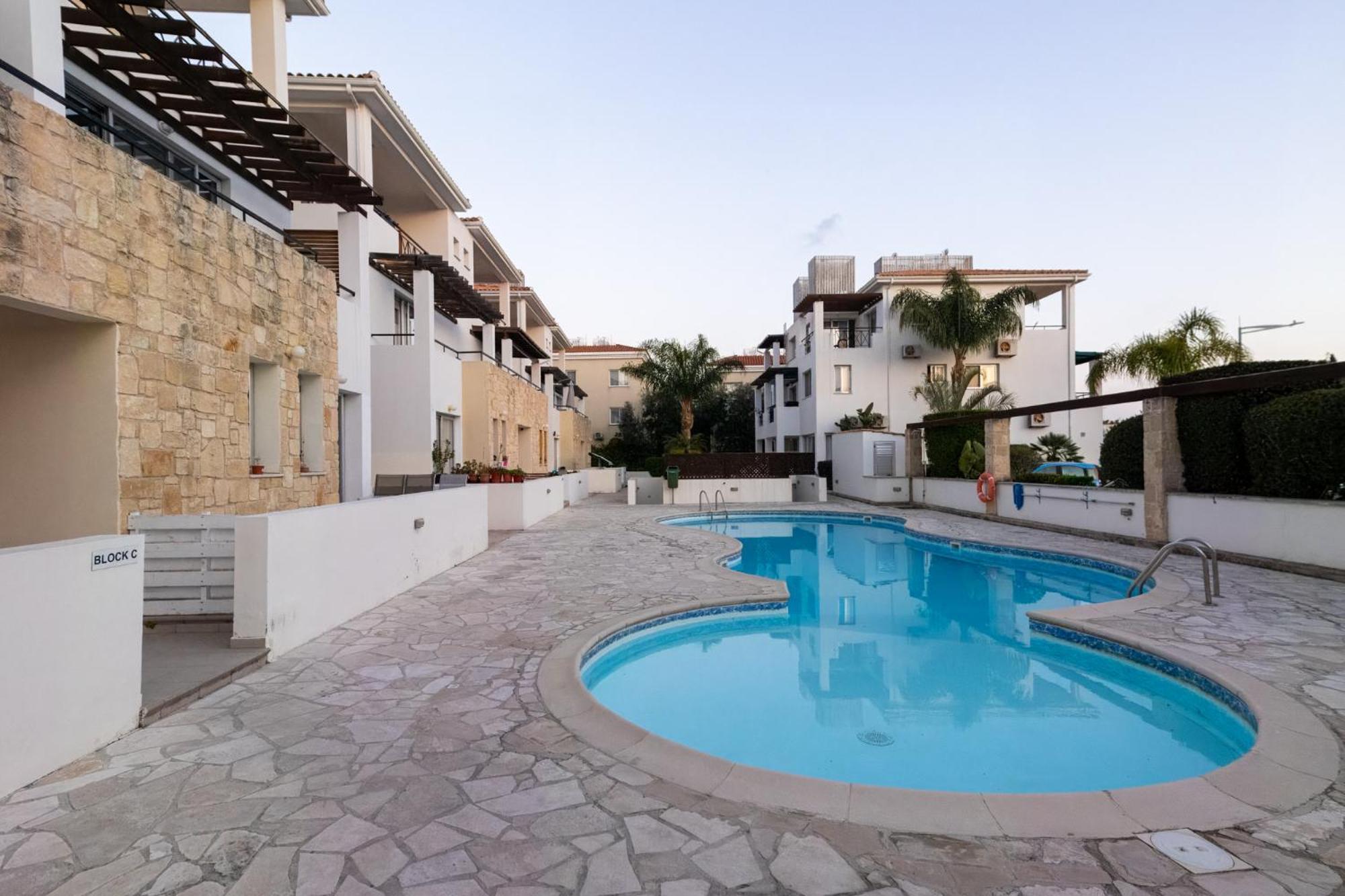 Nefeli Blue-Horizon 2B, Pool, Suites, Big Balconies Pafos Dış mekan fotoğraf