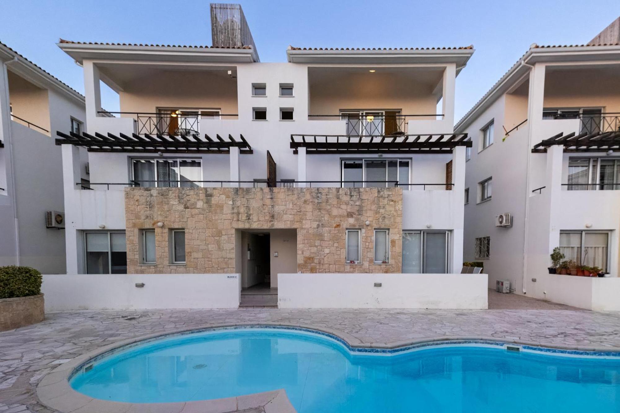 Nefeli Blue-Horizon 2B, Pool, Suites, Big Balconies Pafos Dış mekan fotoğraf