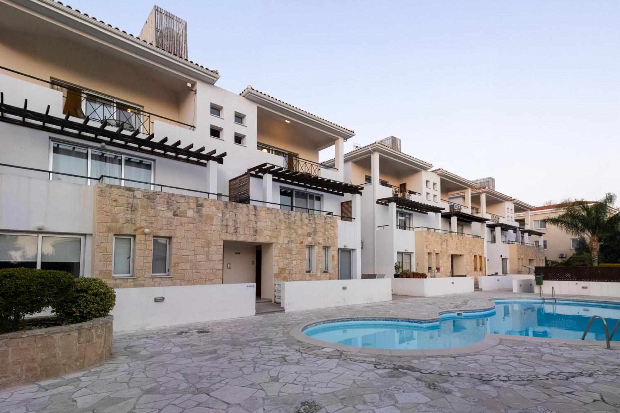 Nefeli Blue-Horizon 2B, Pool, Suites, Big Balconies Pafos Dış mekan fotoğraf